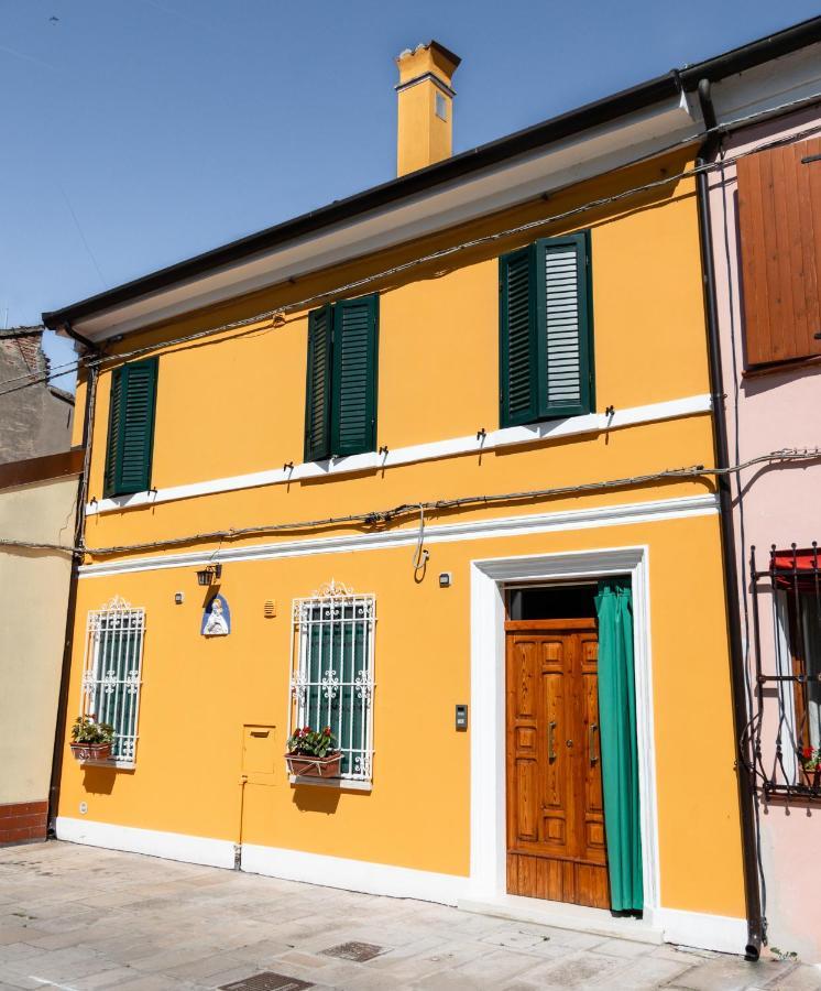 לינה וארוחת בוקר קומאקיו La Casa Di Santino מראה חיצוני תמונה