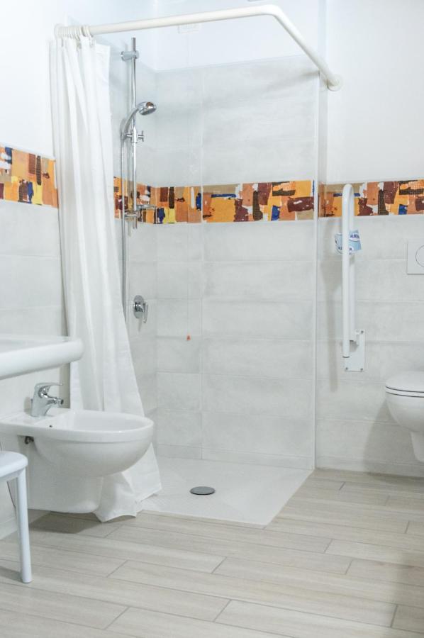 לינה וארוחת בוקר קומאקיו La Casa Di Santino מראה חיצוני תמונה